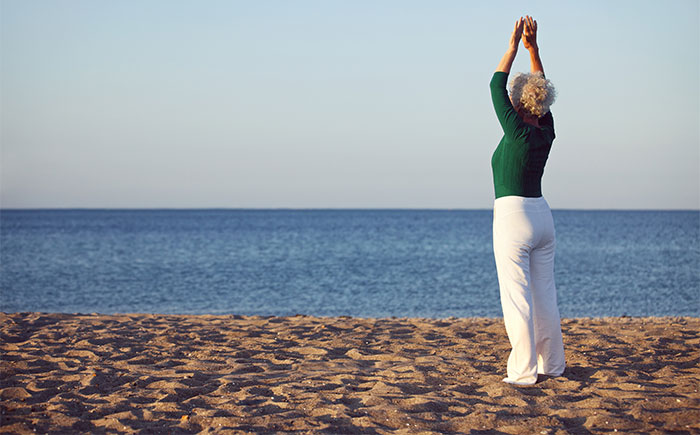 You are currently viewing 8 Effective Yoga Poses For Women Over 60