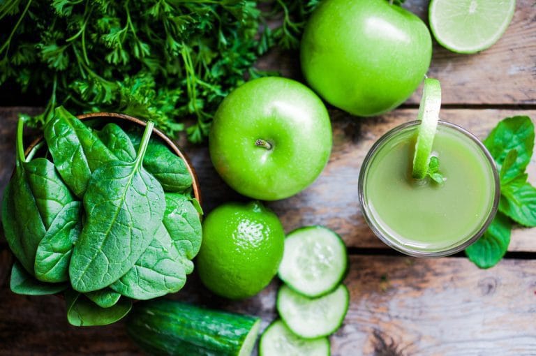 Unlocking the Benefits of Celery Juice: A Beginner's Guide with Recipes