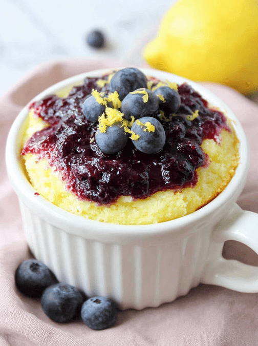 Read more about the article One Bowl, 5 Minutes: Your New Favorite Keto Mug Cake