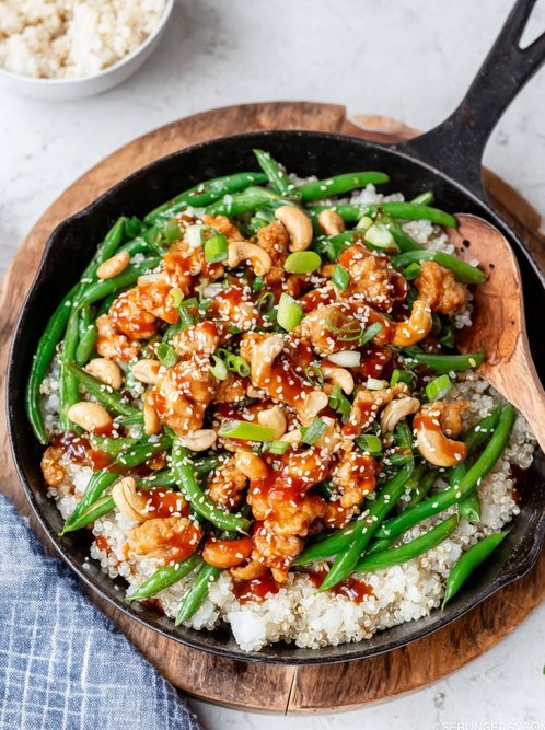Read more about the article My Go-To 30-Minute Cashew Chicken Skillet