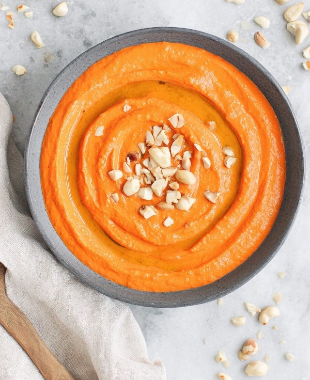 Pepper and Almond Dip Recipe